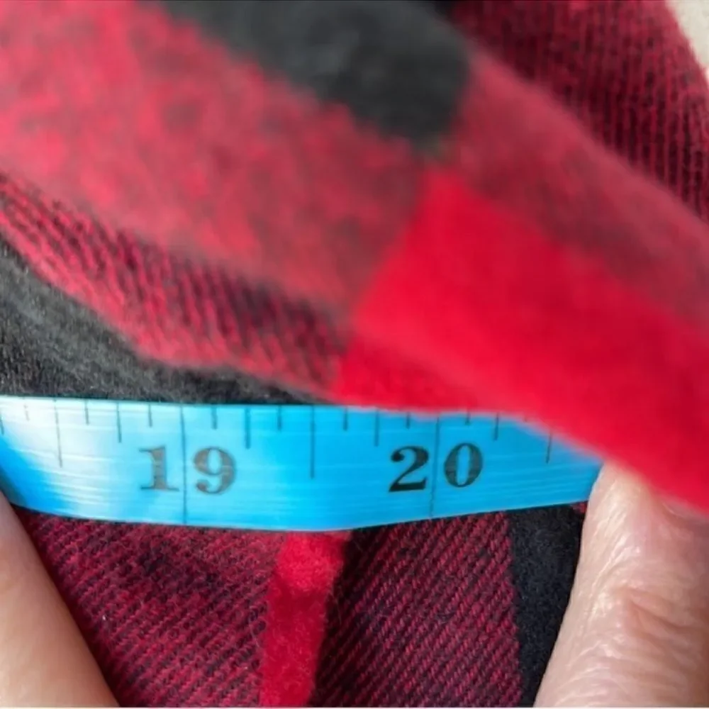 Hollister Christmas Plaid Soft Flannel Button Down Shirt